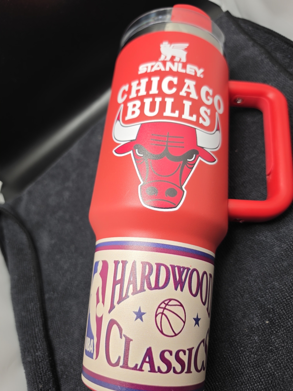 Chicago Bulls Red Travel Mug with Hardwood Classic Graphics
